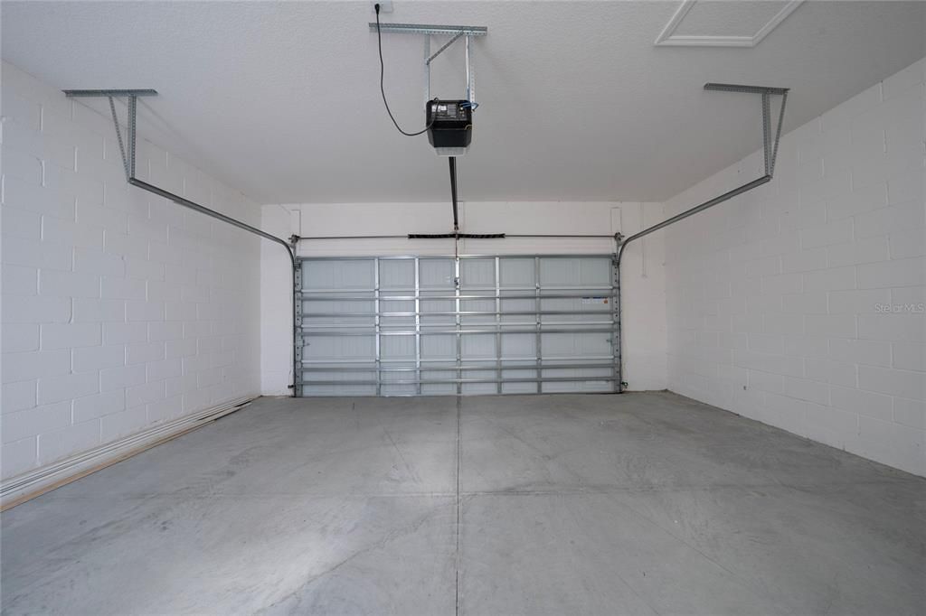 For Rent: $2,995 (3 beds, 2 baths, 1850 Square Feet)