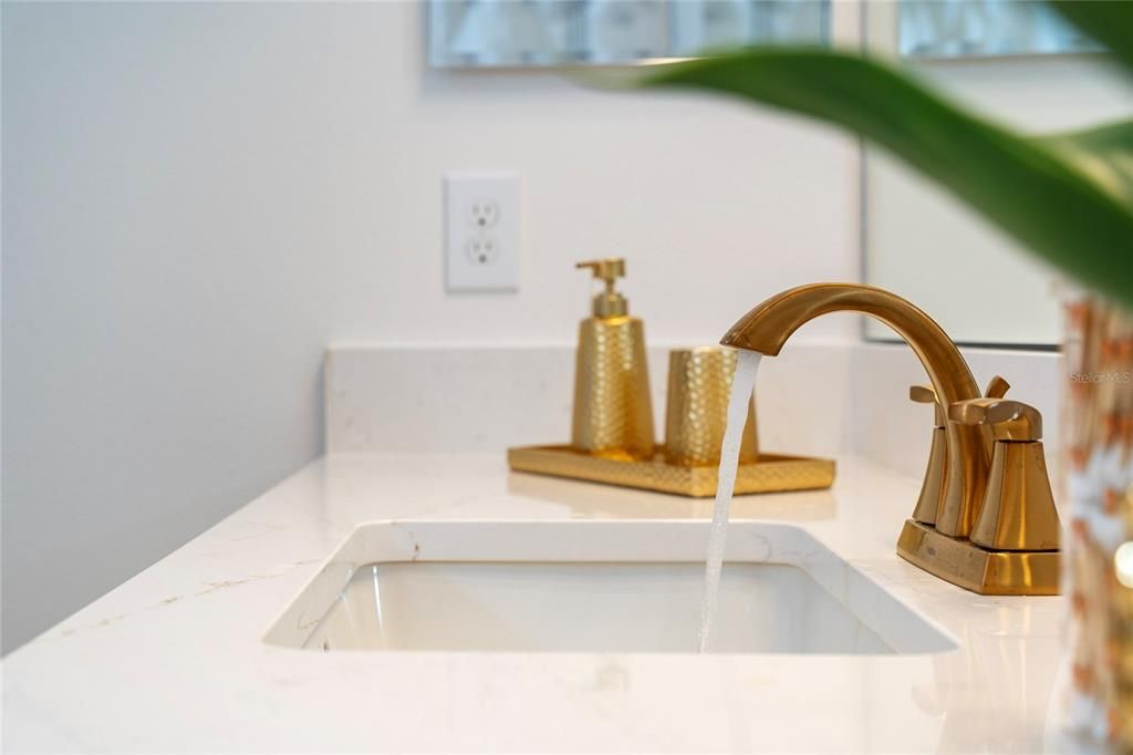 For Rent: $2,995 (3 beds, 2 baths, 1850 Square Feet)