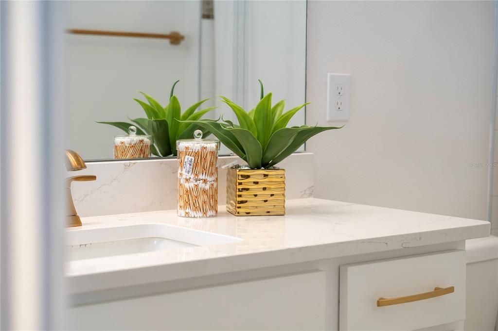 For Rent: $2,995 (3 beds, 2 baths, 1850 Square Feet)