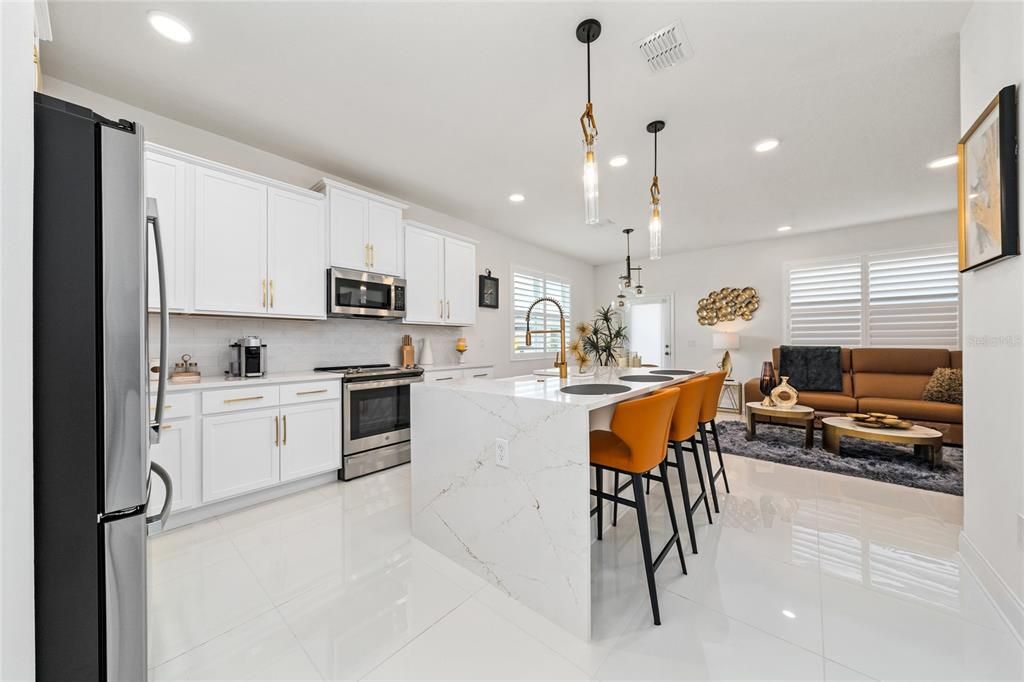 For Rent: $2,995 (3 beds, 2 baths, 1850 Square Feet)