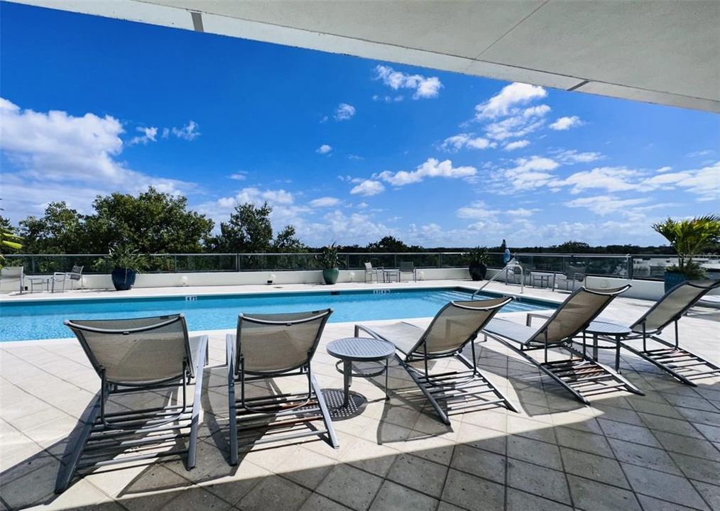 For Sale: $570,000 (2 beds, 2 baths, 1740 Square Feet)