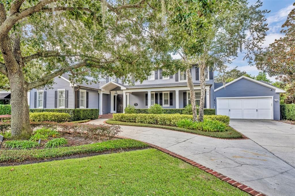 Recently Sold: $5,700,000 (5 beds, 4 baths, 4735 Square Feet)