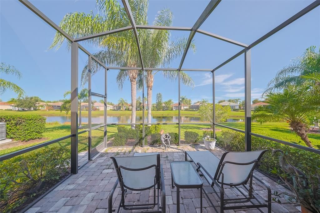 For Sale: $339,000 (3 beds, 2 baths, 1593 Square Feet)