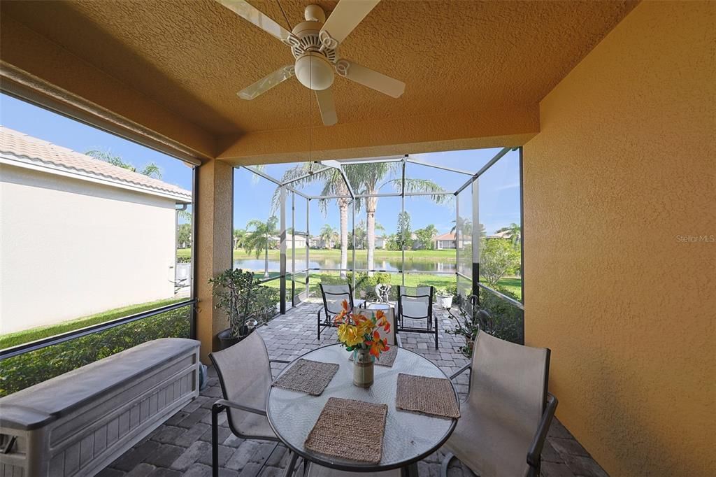 For Sale: $339,000 (3 beds, 2 baths, 1593 Square Feet)