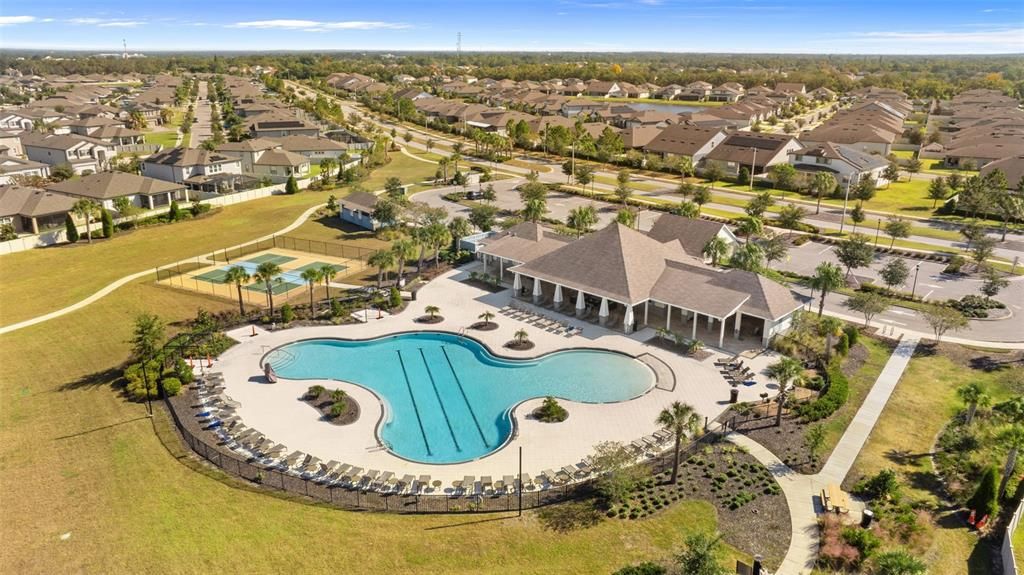 Active With Contract: $387,900 (4 beds, 2 baths, 2584 Square Feet)