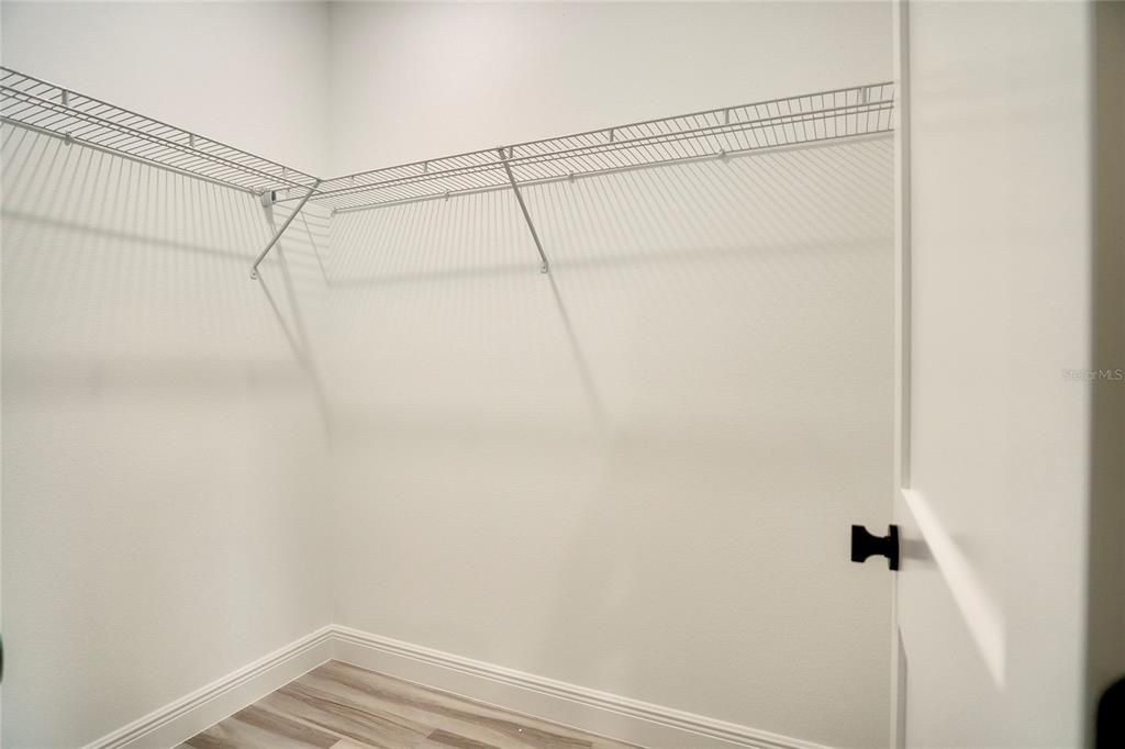 For Sale: $295,000 (4 beds, 2 baths, 1774 Square Feet)