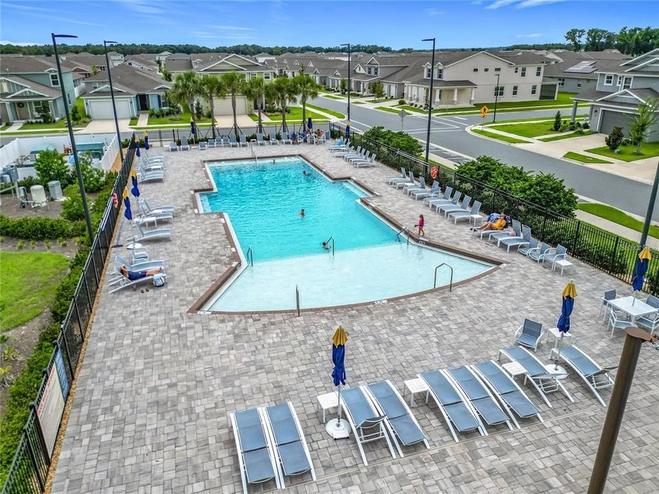 For Rent: $3,250 (5 beds, 3 baths, 3374 Square Feet)