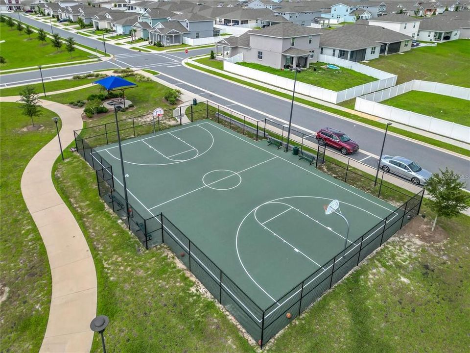 For Rent: $3,250 (5 beds, 3 baths, 3374 Square Feet)