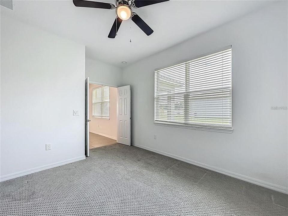 For Rent: $3,250 (5 beds, 3 baths, 3374 Square Feet)