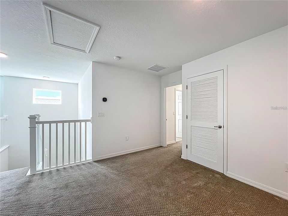 For Rent: $3,250 (5 beds, 3 baths, 3374 Square Feet)