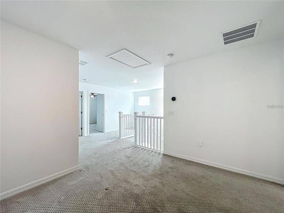 For Rent: $3,250 (5 beds, 3 baths, 3374 Square Feet)