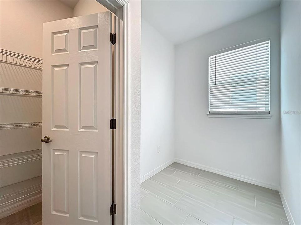 For Rent: $3,250 (5 beds, 3 baths, 3374 Square Feet)