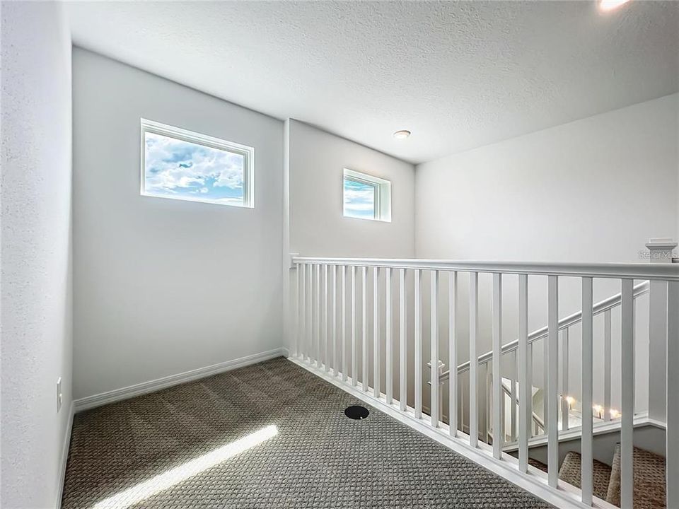 For Rent: $3,250 (5 beds, 3 baths, 3374 Square Feet)