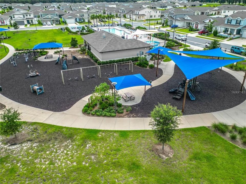 For Rent: $3,250 (5 beds, 3 baths, 3374 Square Feet)