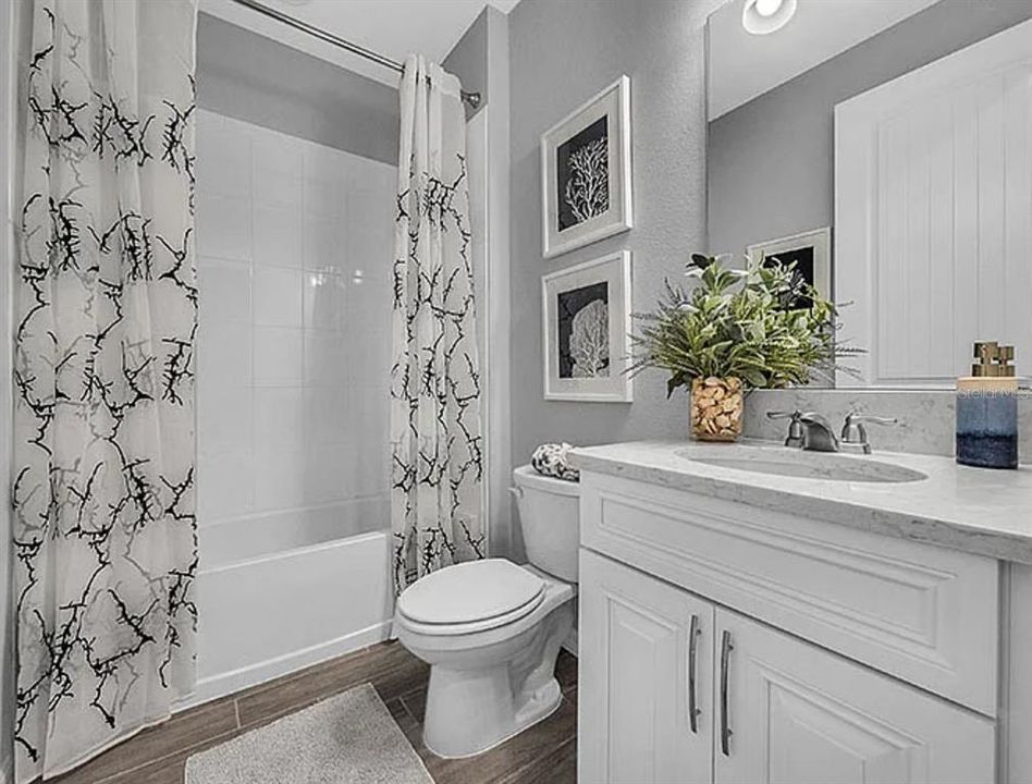 На продажу: $410,000 (4 спален, 2 ванн, 2056 Квадратных фут)