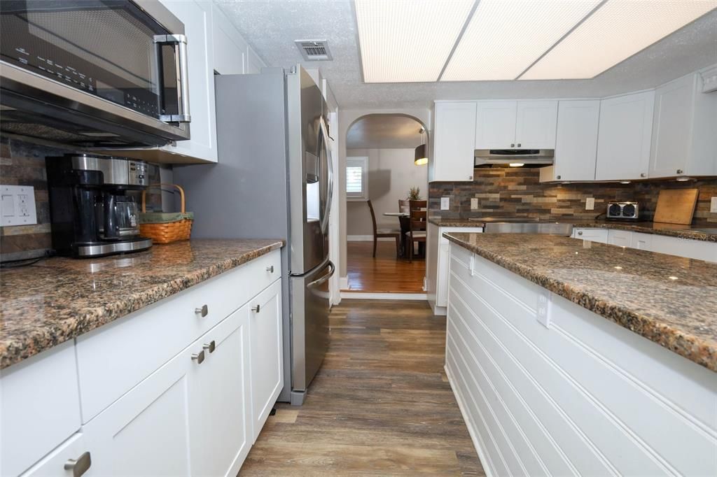 En Venta: $2,449,990 (4 camas, 4 baños, 3674 Pies cuadrados)