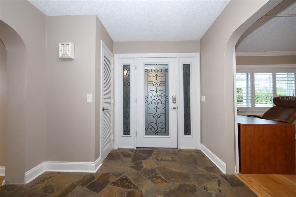 En Venta: $2,449,990 (4 camas, 4 baños, 3674 Pies cuadrados)