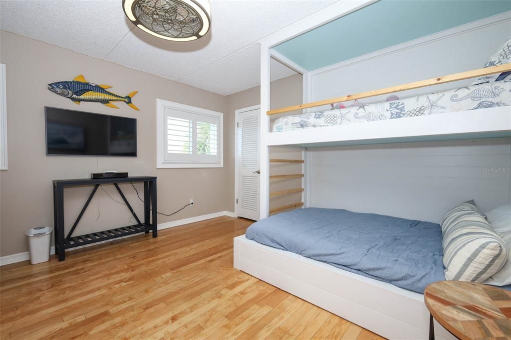 En Venta: $2,449,990 (4 camas, 4 baños, 3674 Pies cuadrados)