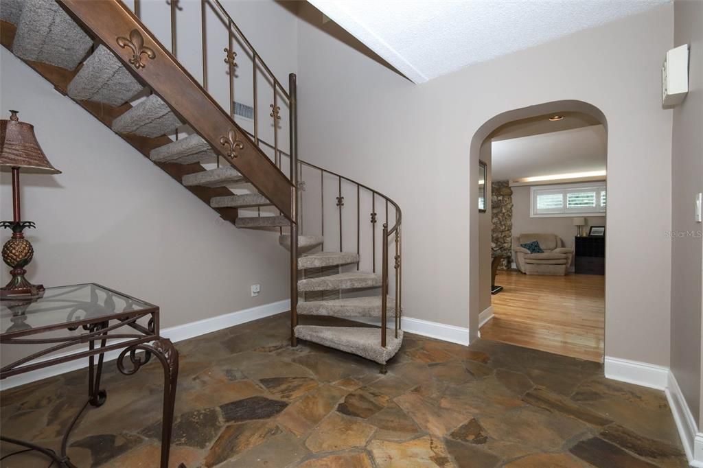 En Venta: $2,449,990 (4 camas, 4 baños, 3674 Pies cuadrados)