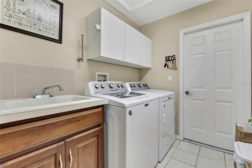 待售: $320,000 (3 贝兹, 2 浴室, 1970 平方英尺)