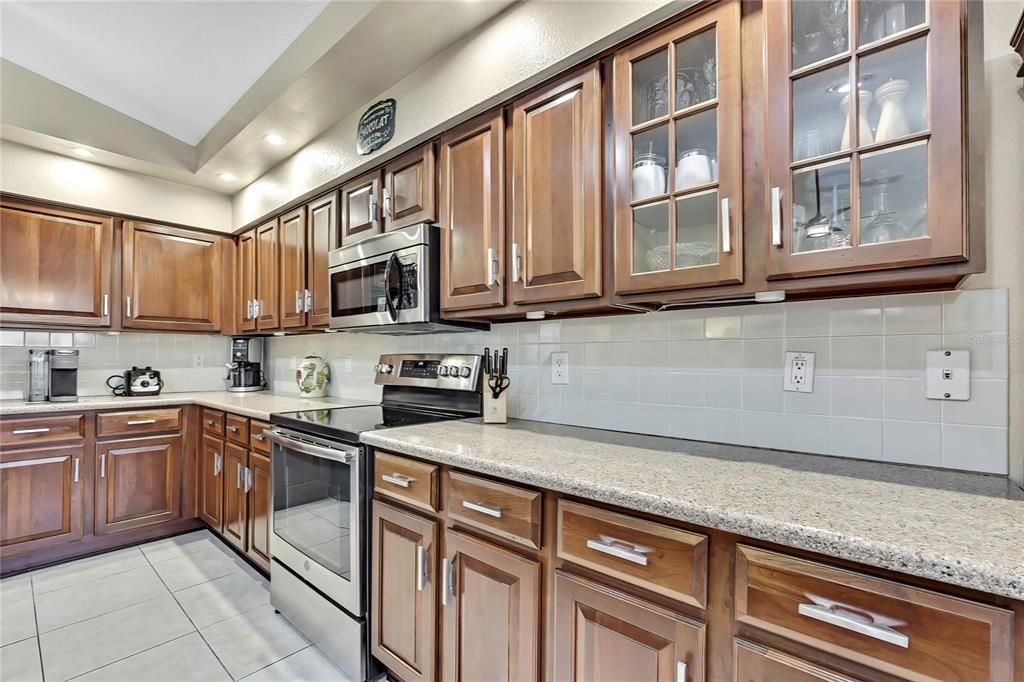 待售: $320,000 (3 贝兹, 2 浴室, 1970 平方英尺)