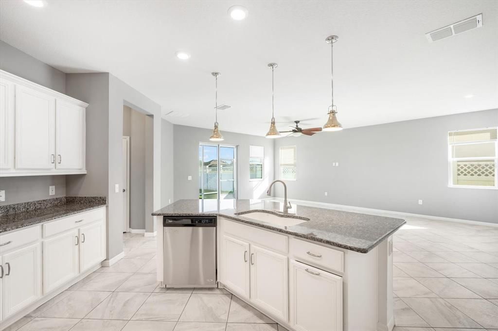 For Sale: $369,900 (4 beds, 2 baths, 2014 Square Feet)