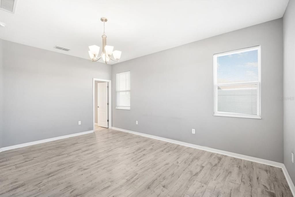 For Sale: $369,900 (4 beds, 2 baths, 2014 Square Feet)