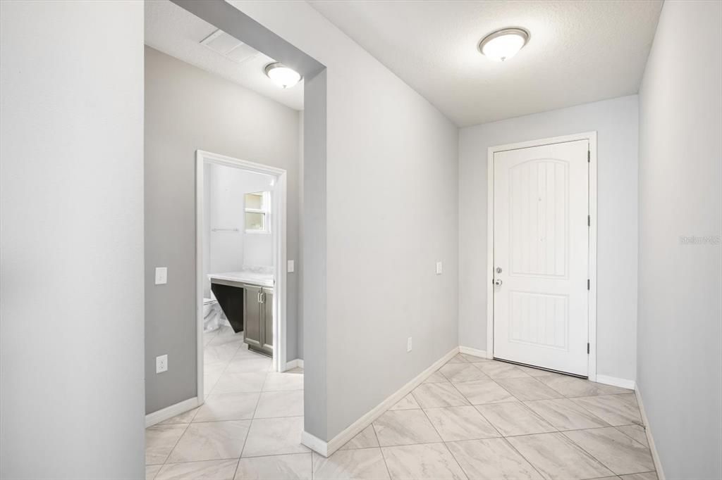 For Sale: $369,900 (4 beds, 2 baths, 2014 Square Feet)