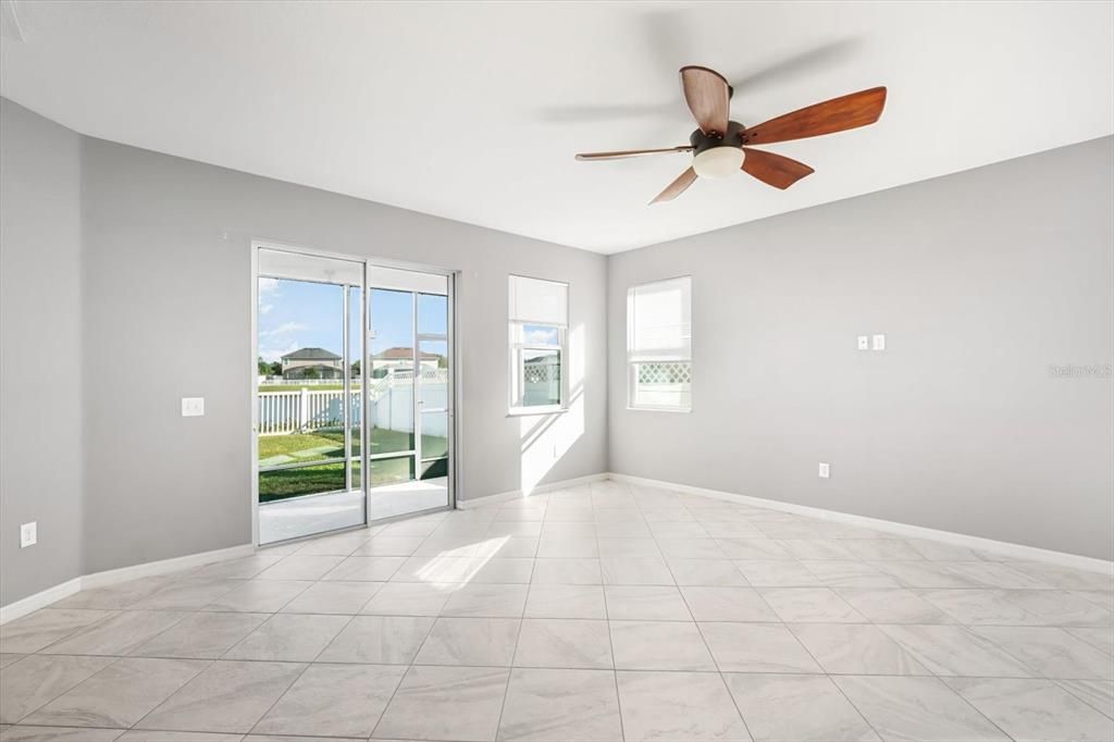 For Sale: $369,900 (4 beds, 2 baths, 2014 Square Feet)