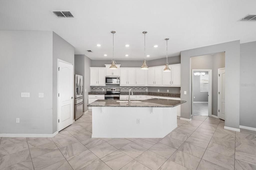 For Sale: $369,900 (4 beds, 2 baths, 2014 Square Feet)