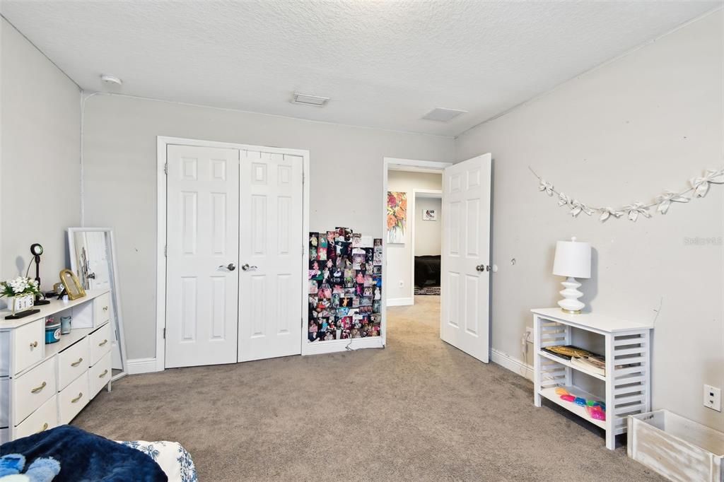 待售: $500,000 (5 贝兹, 3 浴室, 2642 平方英尺)