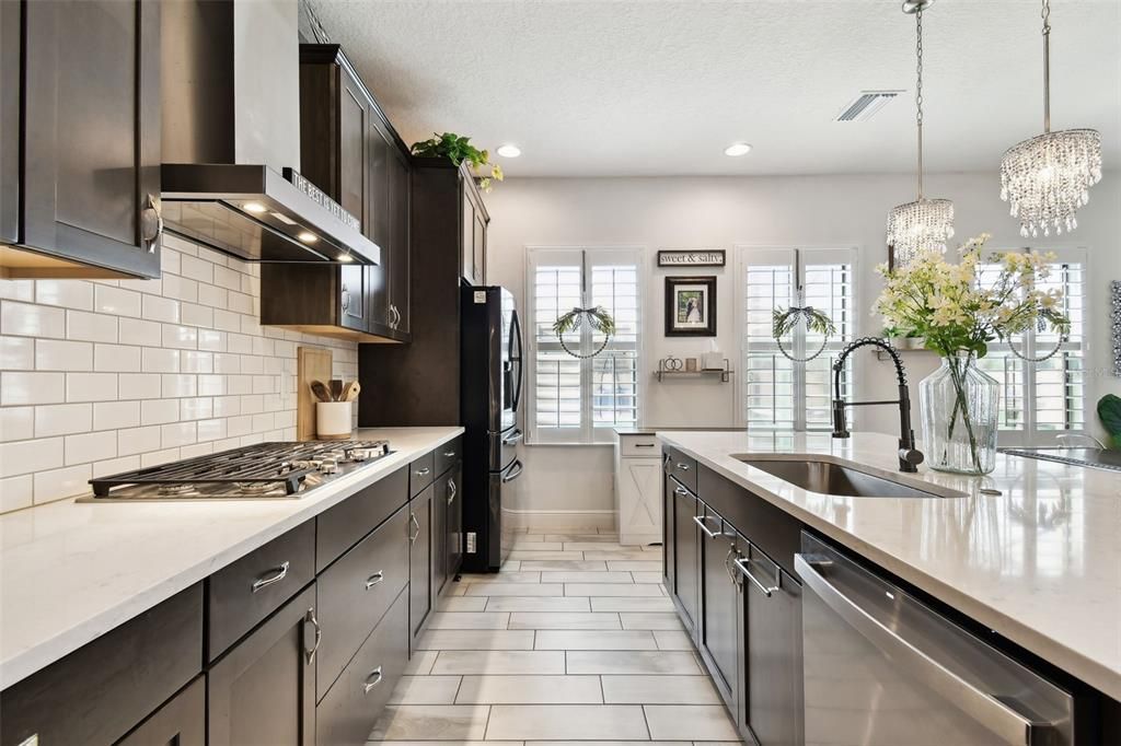 待售: $500,000 (5 贝兹, 3 浴室, 2642 平方英尺)