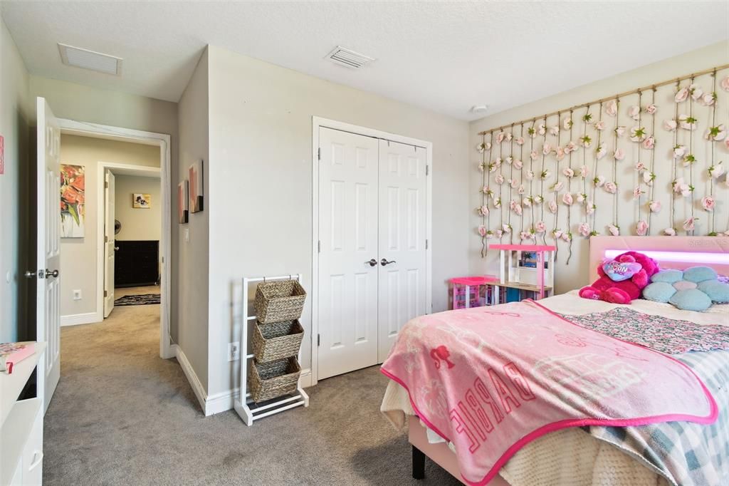 待售: $500,000 (5 贝兹, 3 浴室, 2642 平方英尺)