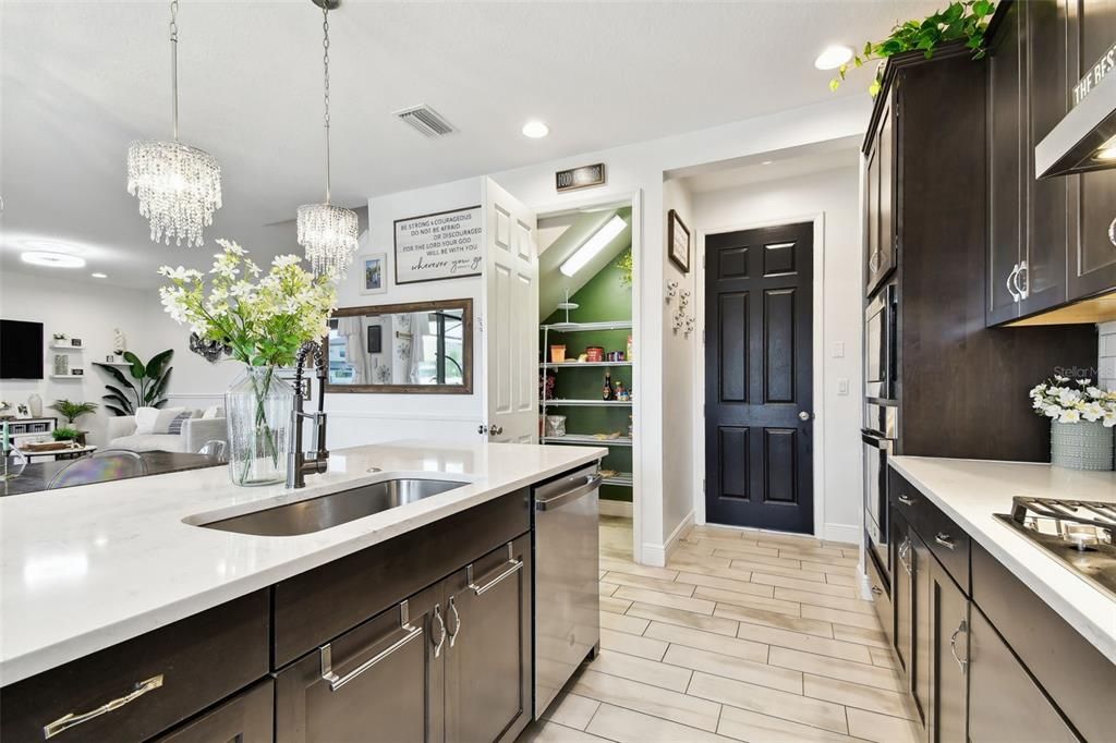 待售: $500,000 (5 贝兹, 3 浴室, 2642 平方英尺)