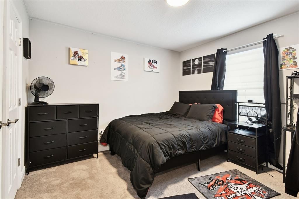 待售: $500,000 (5 贝兹, 3 浴室, 2642 平方英尺)