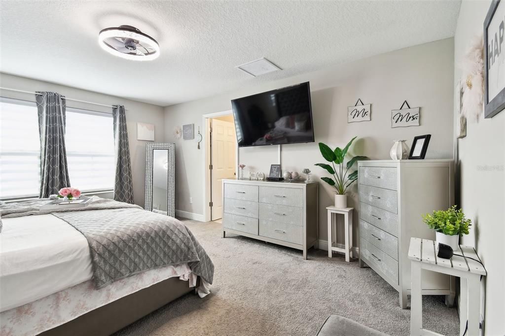 待售: $500,000 (5 贝兹, 3 浴室, 2642 平方英尺)