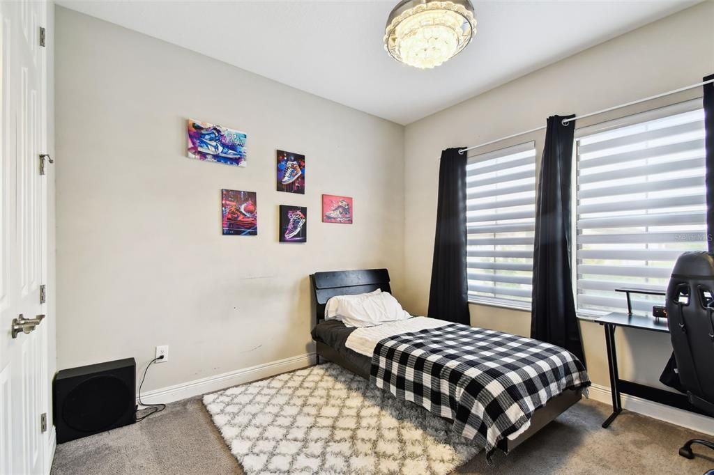 待售: $500,000 (5 贝兹, 3 浴室, 2642 平方英尺)