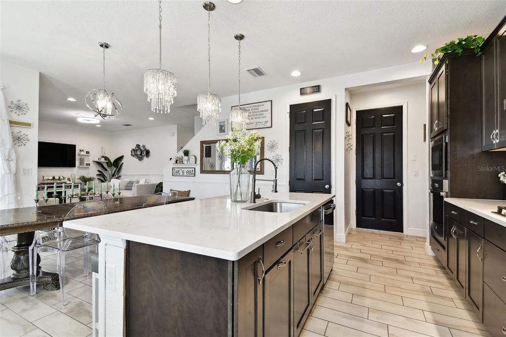 待售: $500,000 (5 贝兹, 3 浴室, 2642 平方英尺)