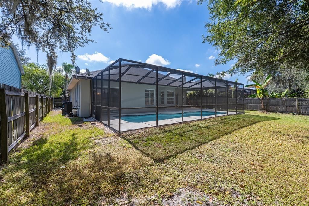 En Venta: $479,900 (4 camas, 3 baños, 2331 Pies cuadrados)