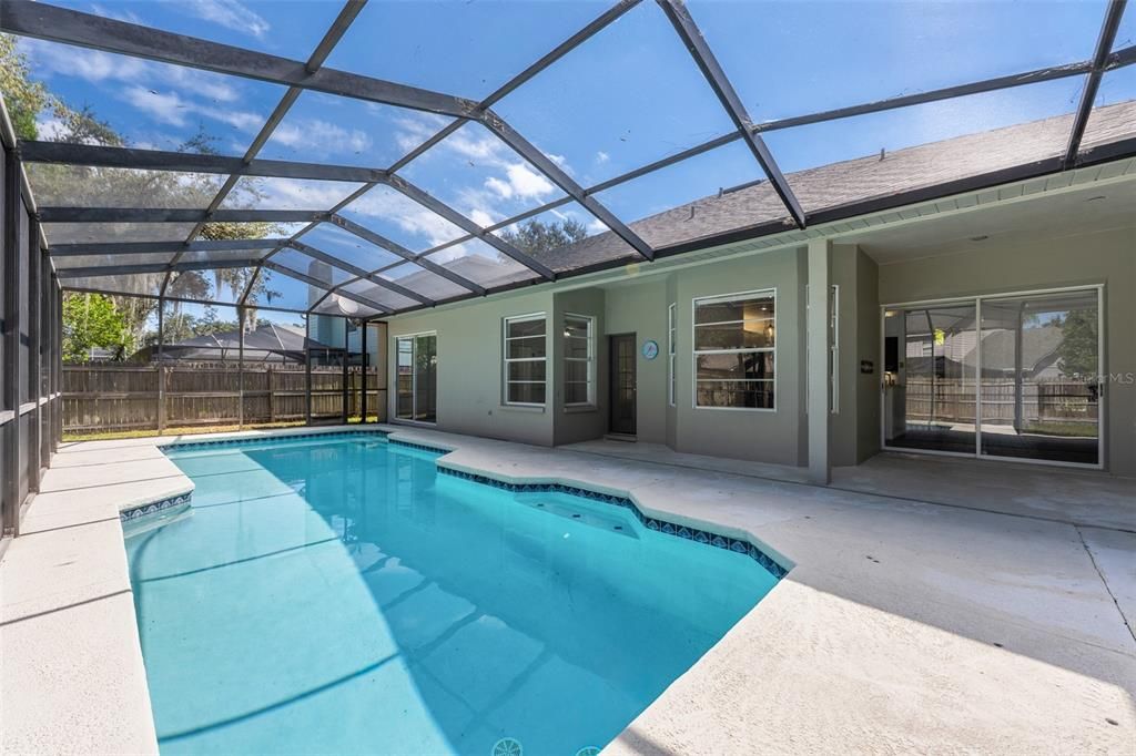 En Venta: $479,900 (4 camas, 3 baños, 2331 Pies cuadrados)