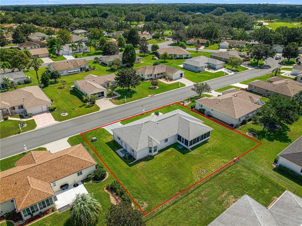 For Sale: $250,000 (2 beds, 2 baths, 1425 Square Feet)