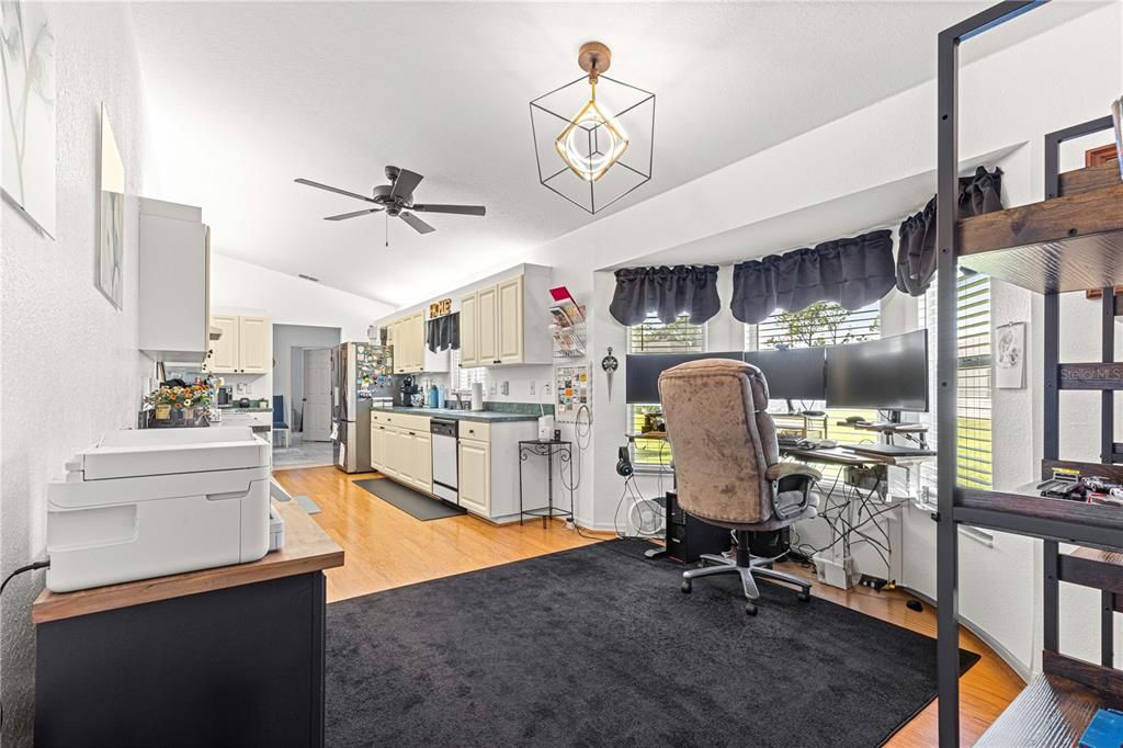 For Sale: $250,000 (2 beds, 2 baths, 1425 Square Feet)