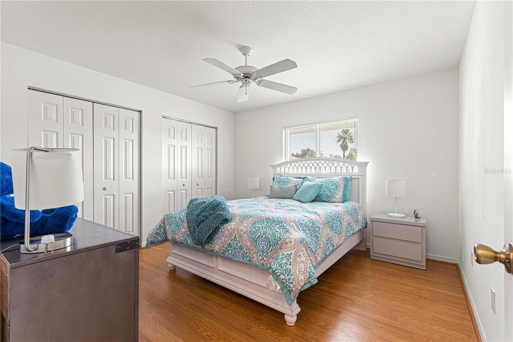 For Sale: $250,000 (2 beds, 2 baths, 1425 Square Feet)