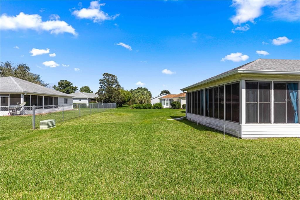 For Sale: $250,000 (2 beds, 2 baths, 1425 Square Feet)