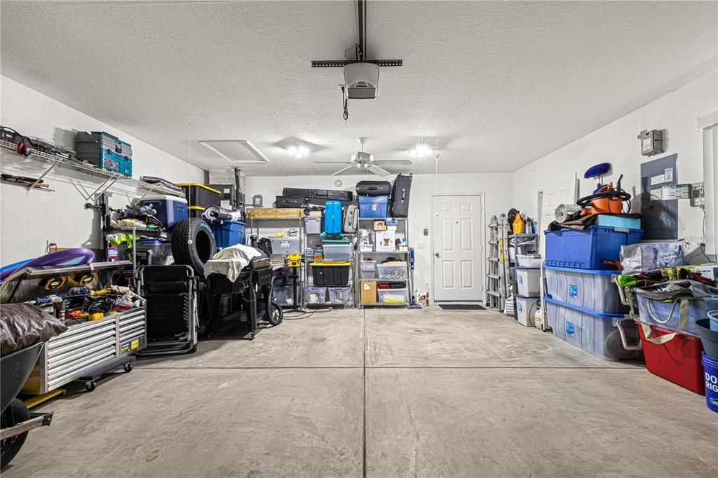 For Sale: $250,000 (2 beds, 2 baths, 1425 Square Feet)