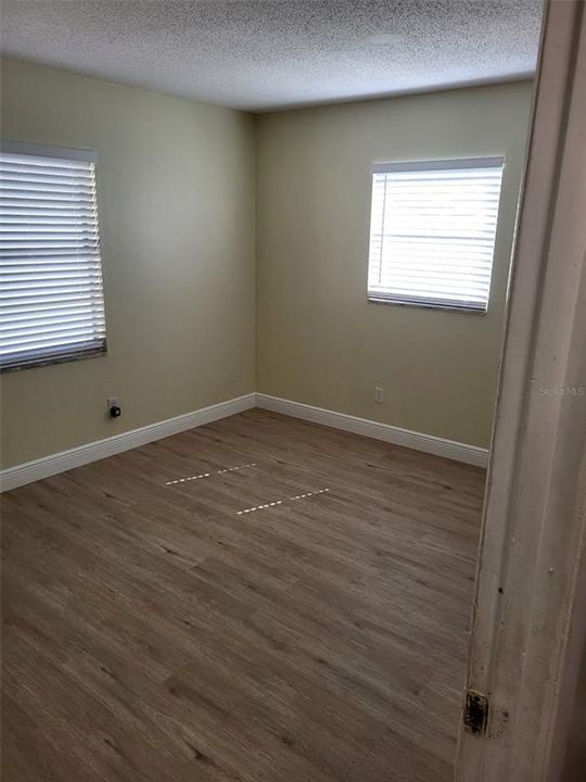 For Sale: $404,900 (4 beds, 2 baths, 1842 Square Feet)