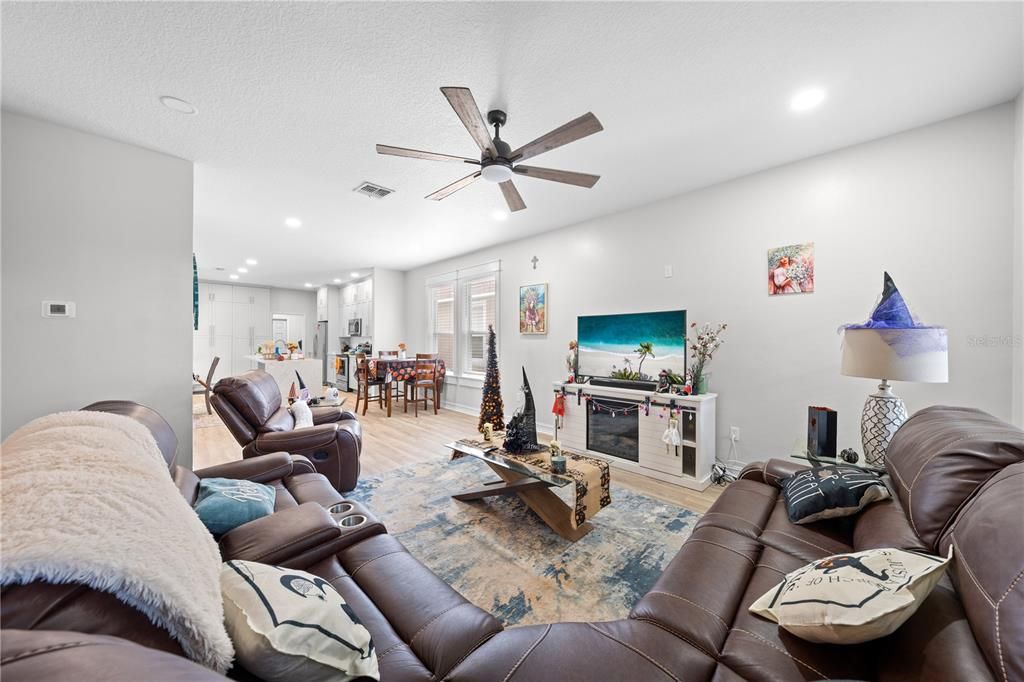For Sale: $440,000 (4 beds, 2 baths, 2153 Square Feet)