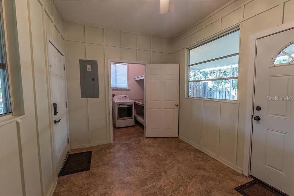 For Sale: $247,000 (3 beds, 2 baths, 1722 Square Feet)