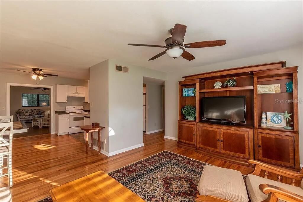 For Sale: $247,000 (3 beds, 2 baths, 1722 Square Feet)