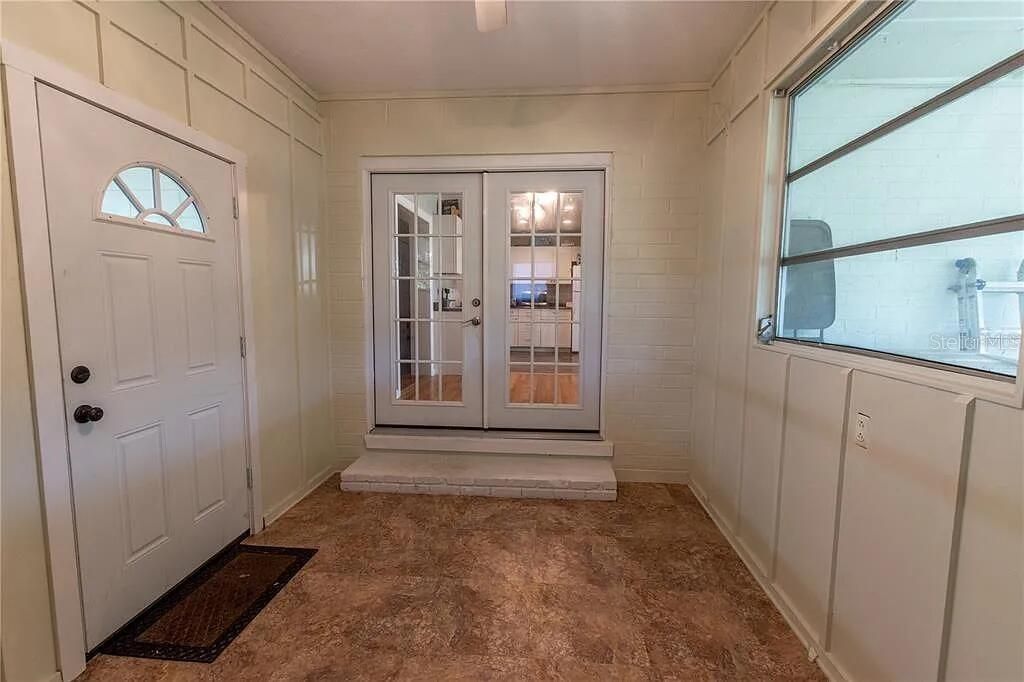 For Sale: $247,000 (3 beds, 2 baths, 1722 Square Feet)